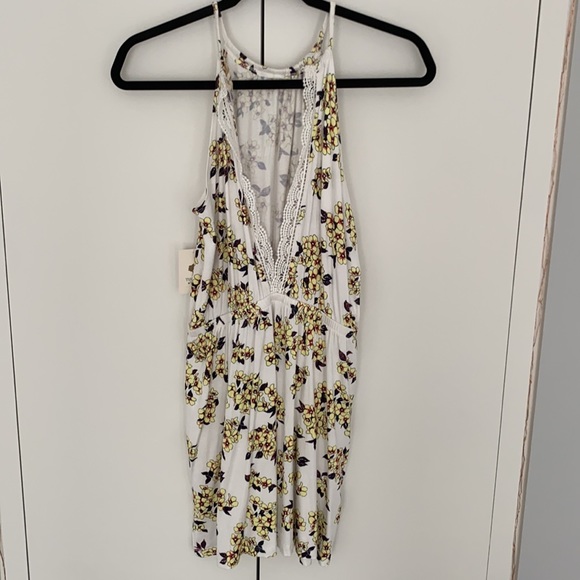 Tucker + Tate Floral Pattern Dress - Picture 2 of 4